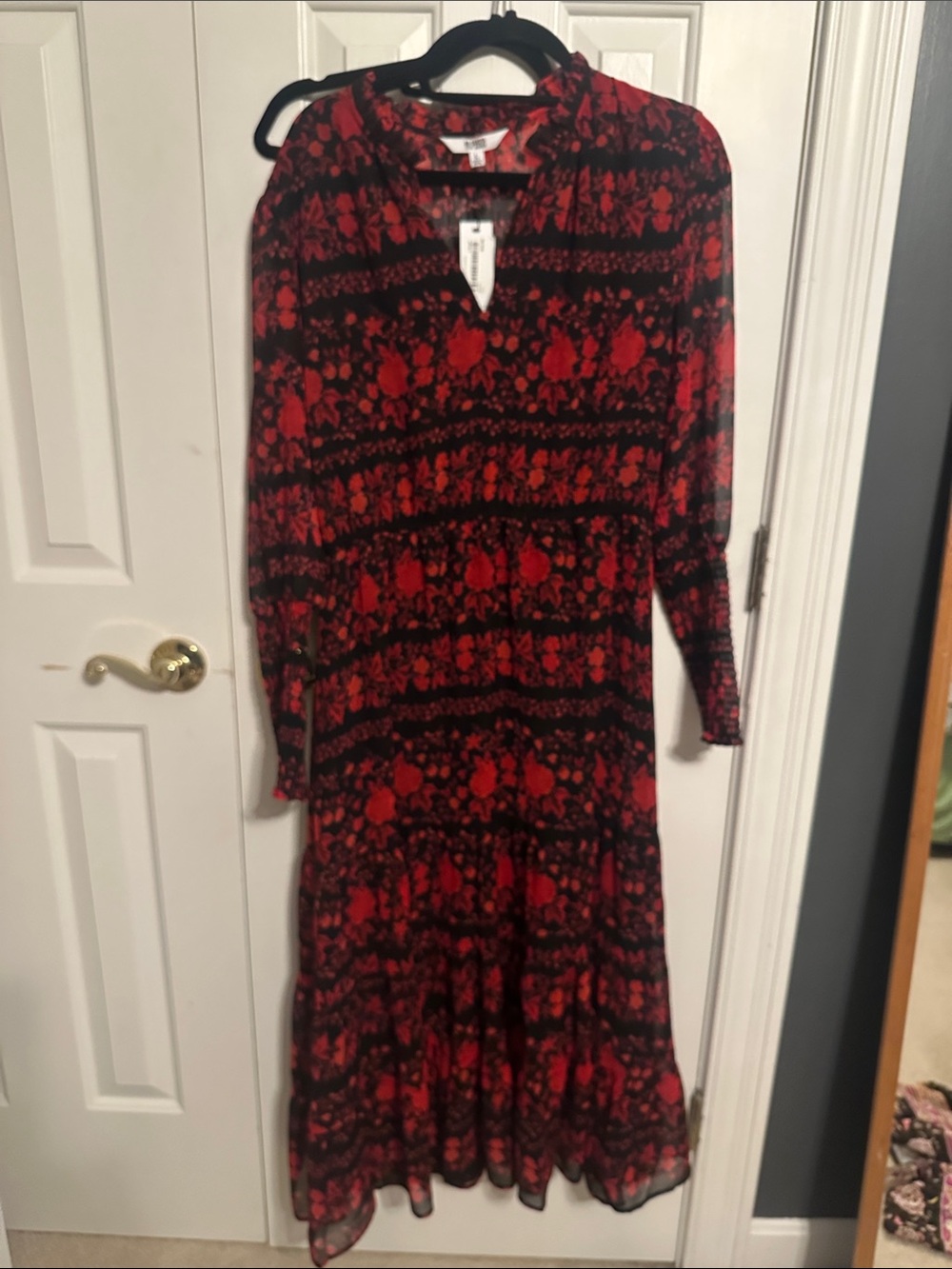 BB Dakota by Steve Madden Red and Black Floral Long Sleeve Midi Dress